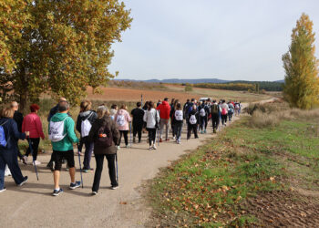 Sotos reúne a un centenar de participantes en la ruta saludable ‘7000pasosX’ organizada por el SESCAM en el Campichuelo