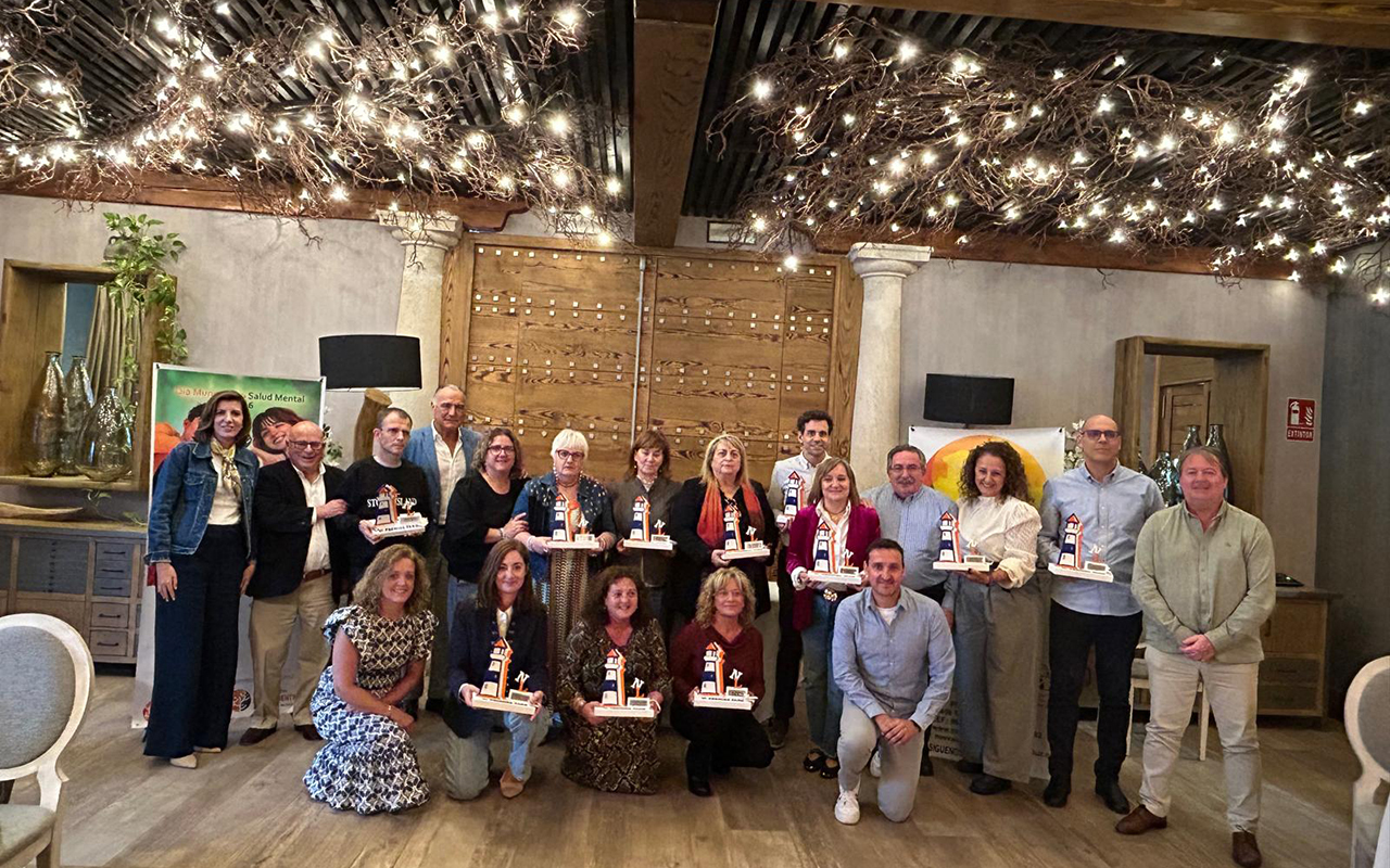 Tarancón entrega los Premios Faro de Nueva Luz para visibilizar el apoyo a la salud mental Tarancón entrega los Premios Faro de Nueva Luz para visibilizar el apoyo a la salud mental