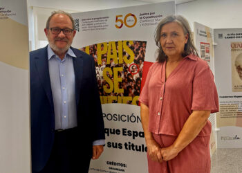 Torrejoncillo del Rey estrena en Cuenca los actos del 50 aniversario de la Transición con una muestra de portadas históricas Torrejoncillo del Rey estrena en Cuenca los actos del 50 aniversario de la Transición con una muestra de portadas históricas