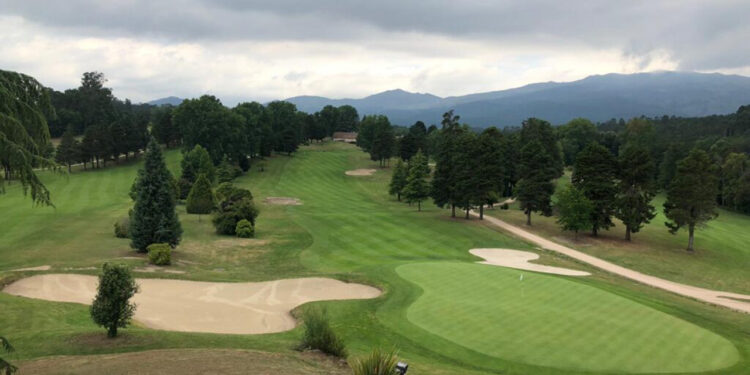 Tres jóvenes golfistas de Cuenca compiten con la selección autonómica en el Nacional Infantil de Mondariz Tres jóvenes golfistas de Cuenca compiten con la selección autonómica en el Nacional Infantil de Mondariz