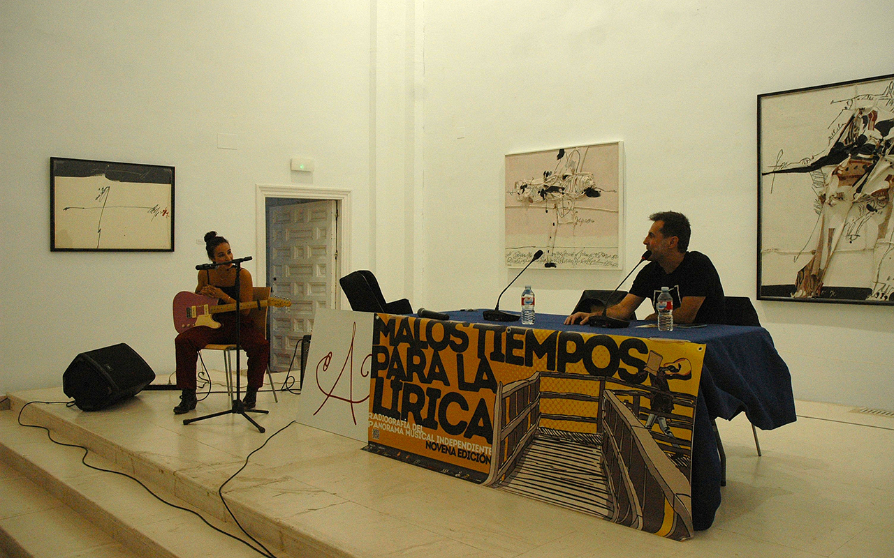Vivencias, técnica musical y canciones en una inspiradora charla con Alba ‘La Perra’ Blanco en el ciclo ‘Malos tiempos para la lírica’ 1 Vivencias, técnica musical y canciones en una inspiradora charla con Alba ‘La Perra’ Blanco en el ciclo ‘Malos tiempos para la lírica’